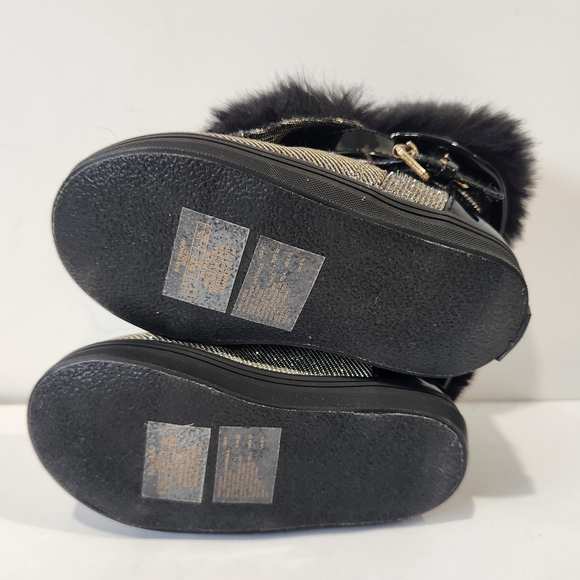 Stuart Weitzman Girls Glitter Gold Sparkle Black Faux Fur Snow Boots 6C Worn 1X - Picture 7 of 11